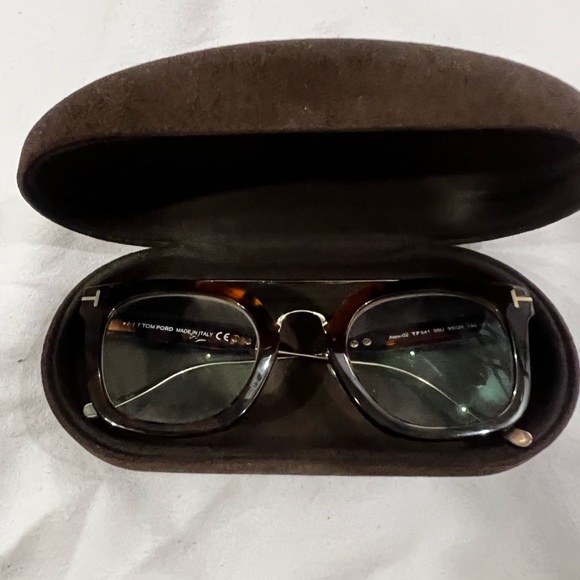 Prescribed brownTom Ford - Picture 9 of 10